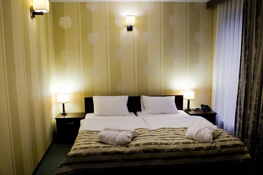 Aviator Hotel Restauracja & Spa Pabianice Oda fotoğraf