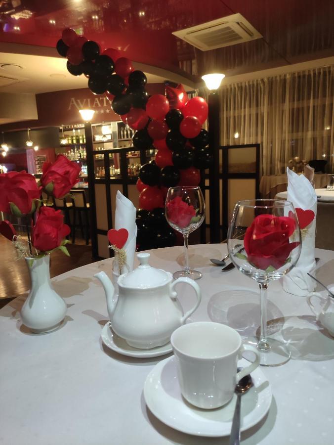 Aviator Hotel Restauracja & Spa Pabianice Dış mekan fotoğraf