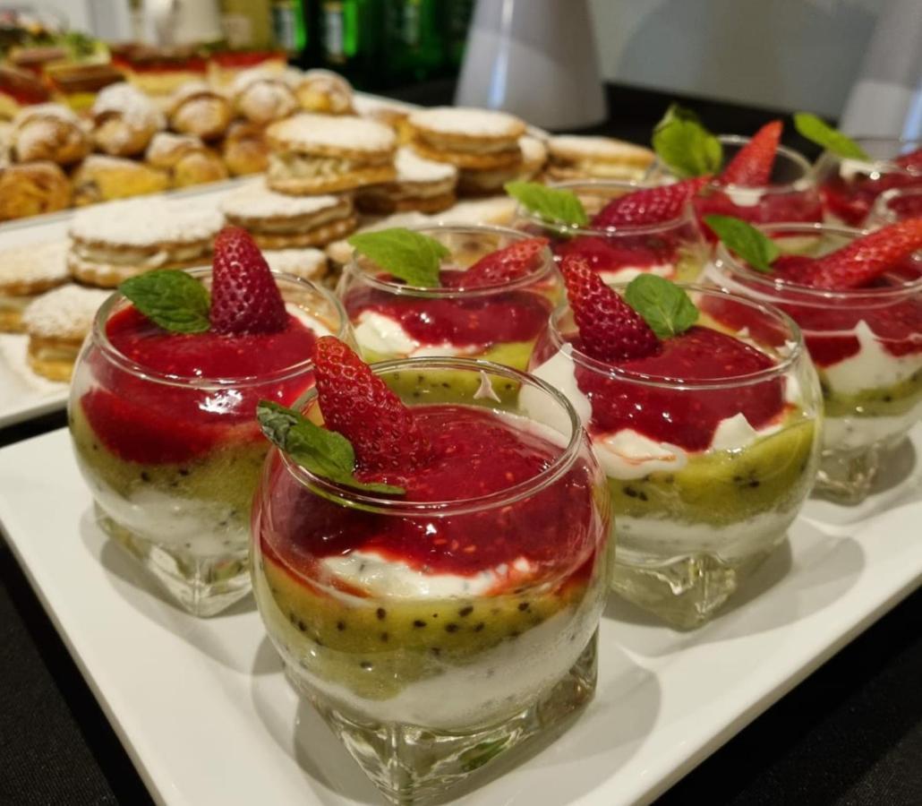 Aviator Hotel Restauracja & Spa Pabianice Dış mekan fotoğraf