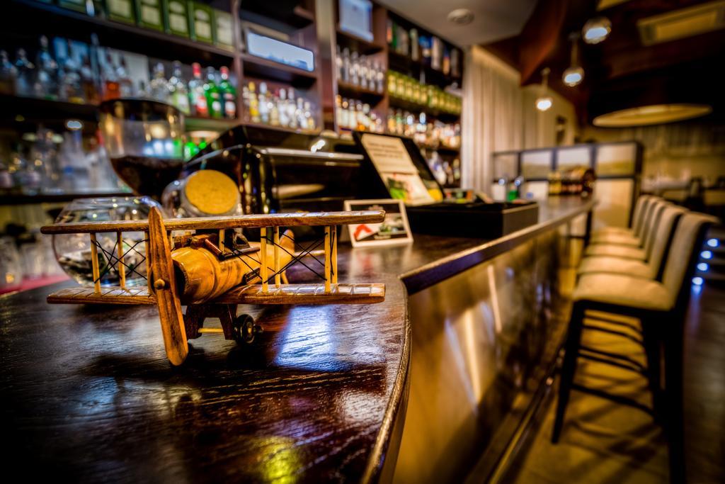 Aviator Hotel Restauracja & Spa Pabianice Dış mekan fotoğraf