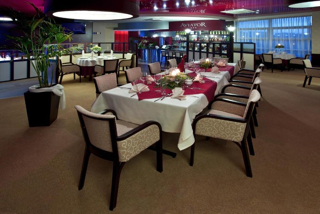 Aviator Hotel Restauracja & Spa Pabianice Dış mekan fotoğraf