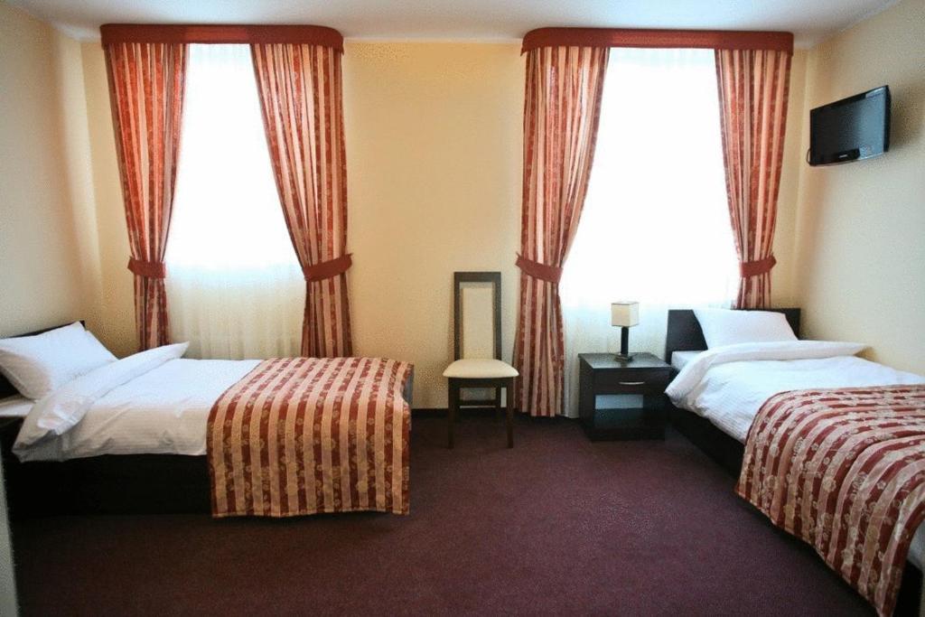 Aviator Hotel Restauracja & Spa Pabianice Dış mekan fotoğraf